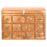 Charlotte Tilbury 2025-2026 Charlotte s Beauty Treasure Chest Advent Адвент календар
